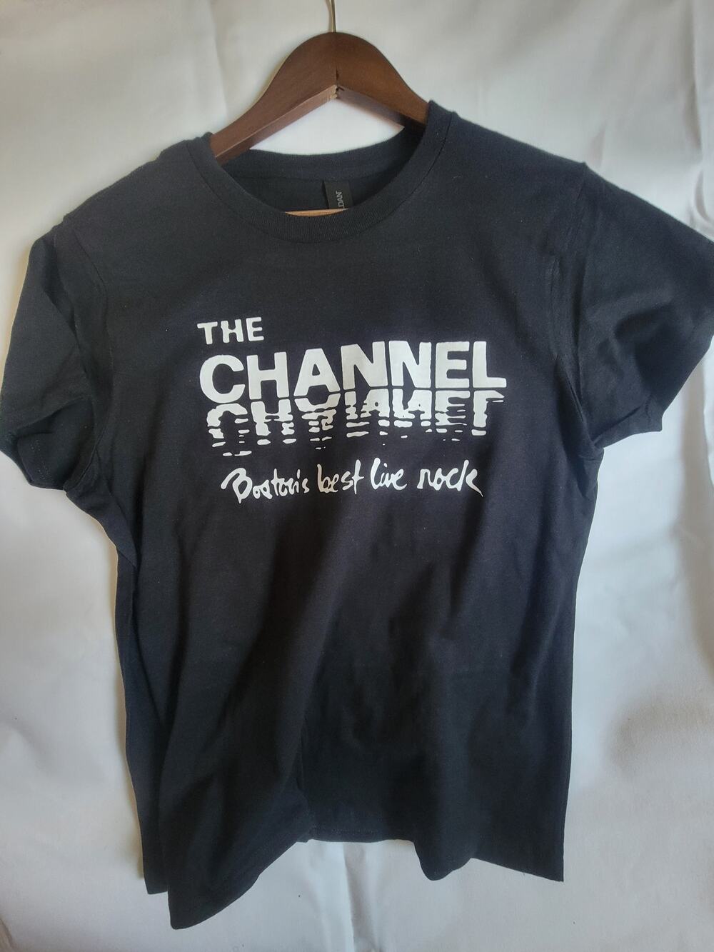The Channel Club Boston t shirt Ladies Large  Black